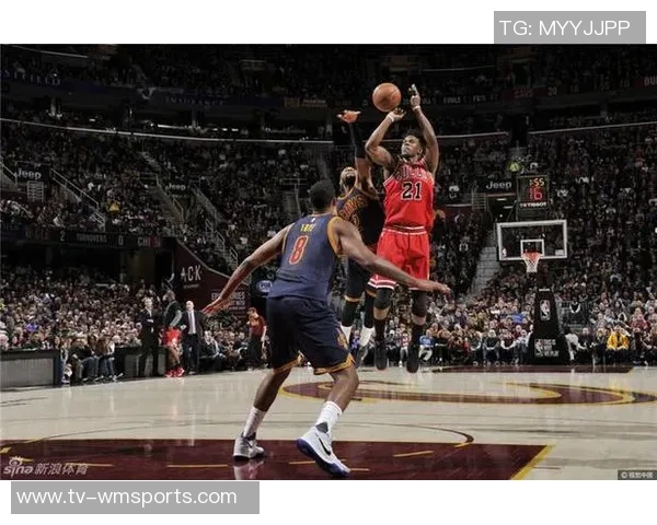 米罗统治篮板芬奇感慨惨败每个球都被他抢走 米罗统治篮板芬奇感慨惨败每个球都被他抢走