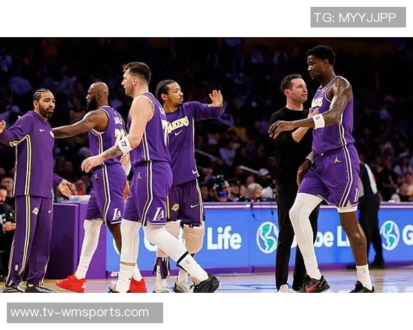 湖人对艾顿的长期中锋地位持保留态度分析 湖人对艾顿的长期中锋地位持保留态度分析